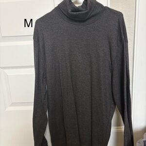 Tommy Bahama Oversized Gray Turtleneck Sweater